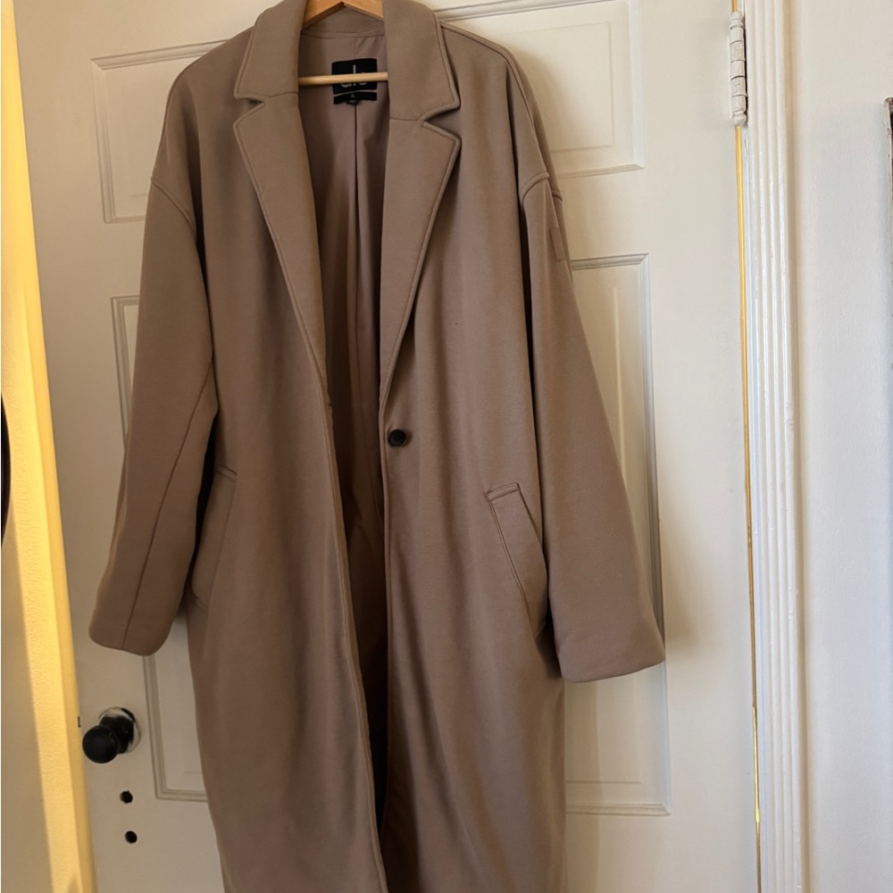 ALO Yoga VIP Trench Coat - Picture 2 of 6